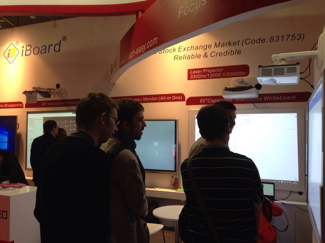 蜜桃my.1688.com视频荷蘭展