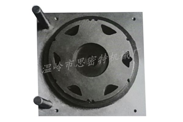 衝（chōng）壓模具.jpg
