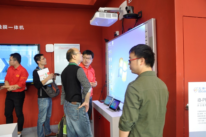 激光（guāng）投影（yǐng）機